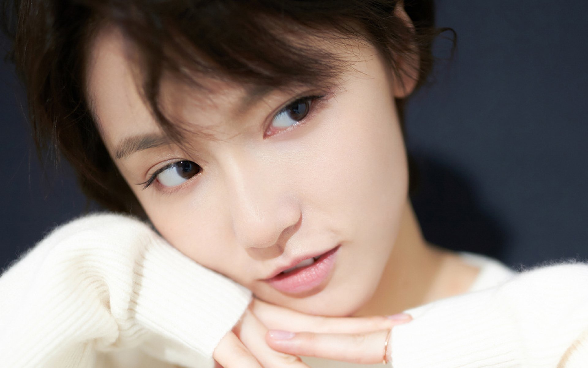 九游-湖人逆转独行侠，詹姆斯压哨上篮绝平加时取胜，詹姆斯湖人暴扣