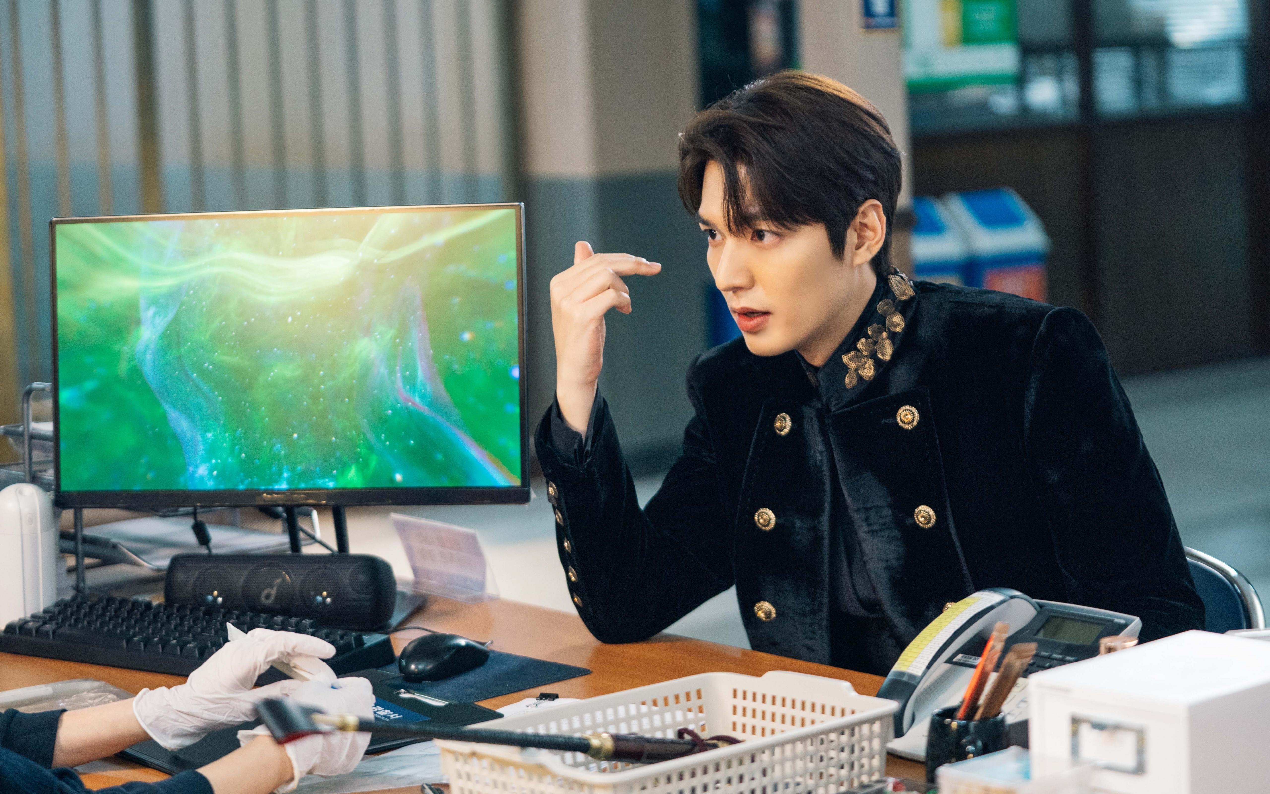 -中国女篮比赛策略灵活 应对多变局面，中国女篮形势分析